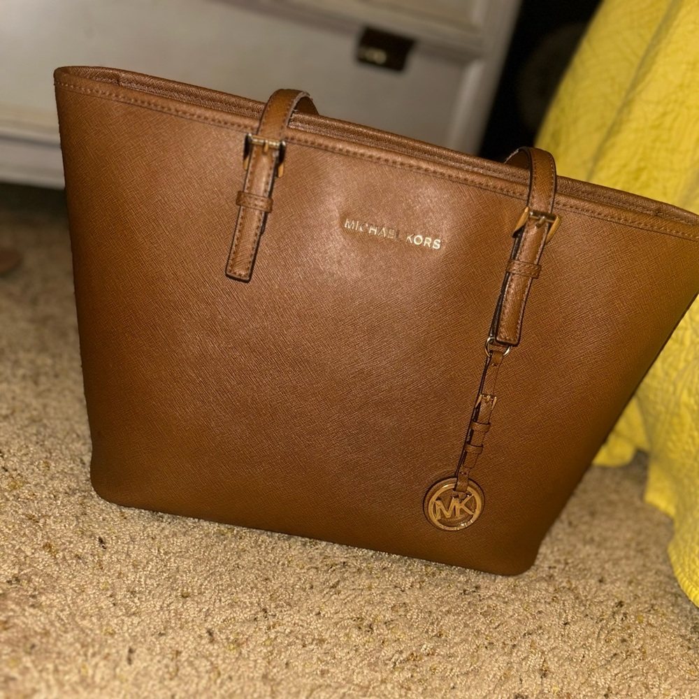 Michael Kors tote